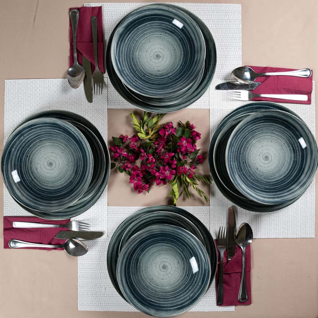 Plate set 12 pieces, for 4 people, Whirlwind, Cesiro, White Ivoire with black