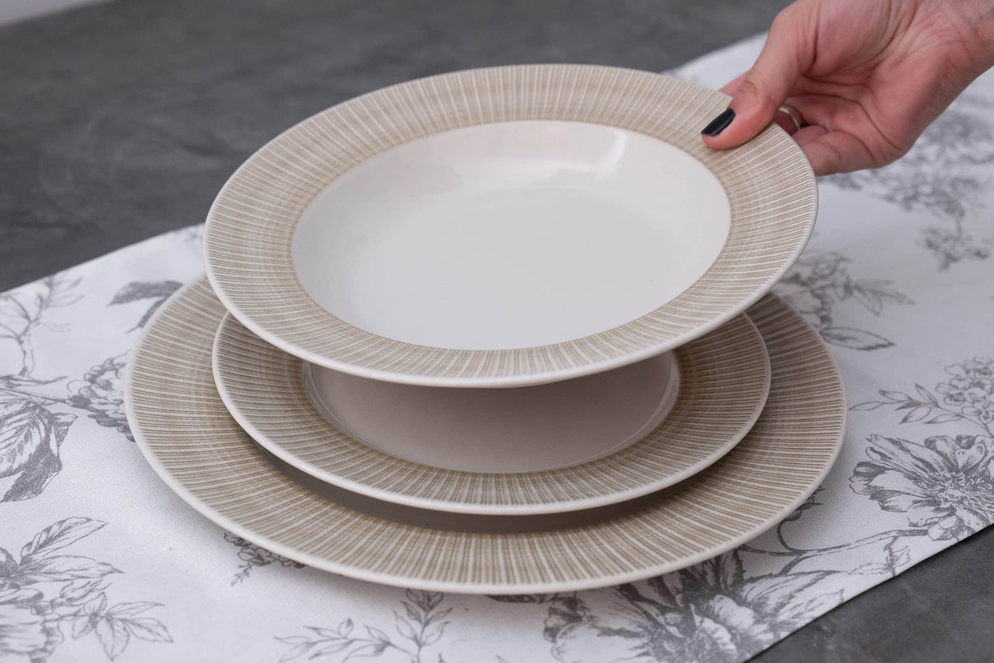 Plate set 12 pieces, for 4 people, Ivory, Cesiro, White Ivoire with cream