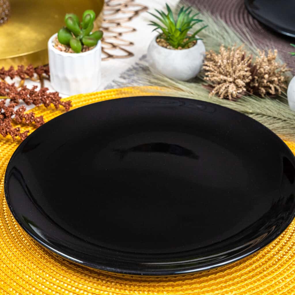 Set 4 farfurii desert negre: Delicii Servite cu Eleganță