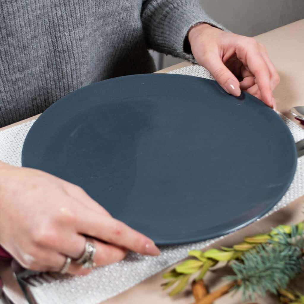 Комплект от 4 чинии Anthracite Grey: Plates That Inspire Style