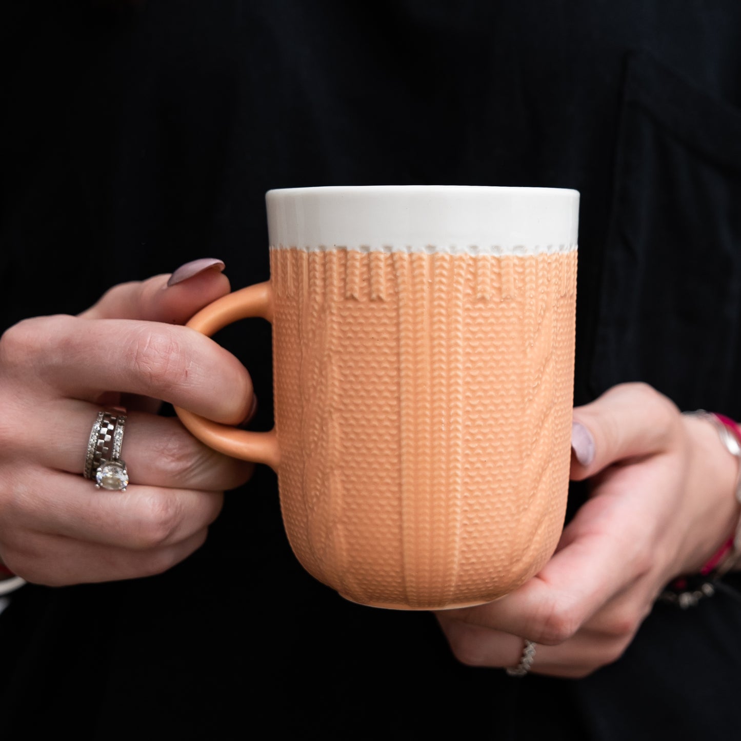 Set of 6 crocheted mugs Orange/White, 320 ml