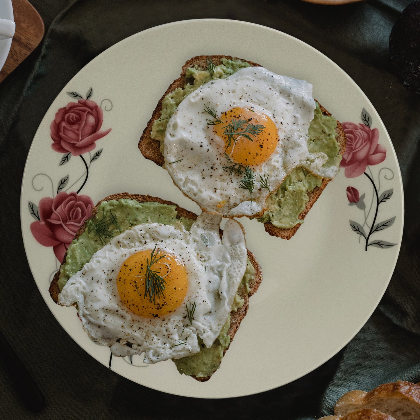 Servicio de mesa, 4 personas, 9 piezas, taza para crema, plato extendido, bandeja resistente al calor, Porcelana decorada con rosas rosas