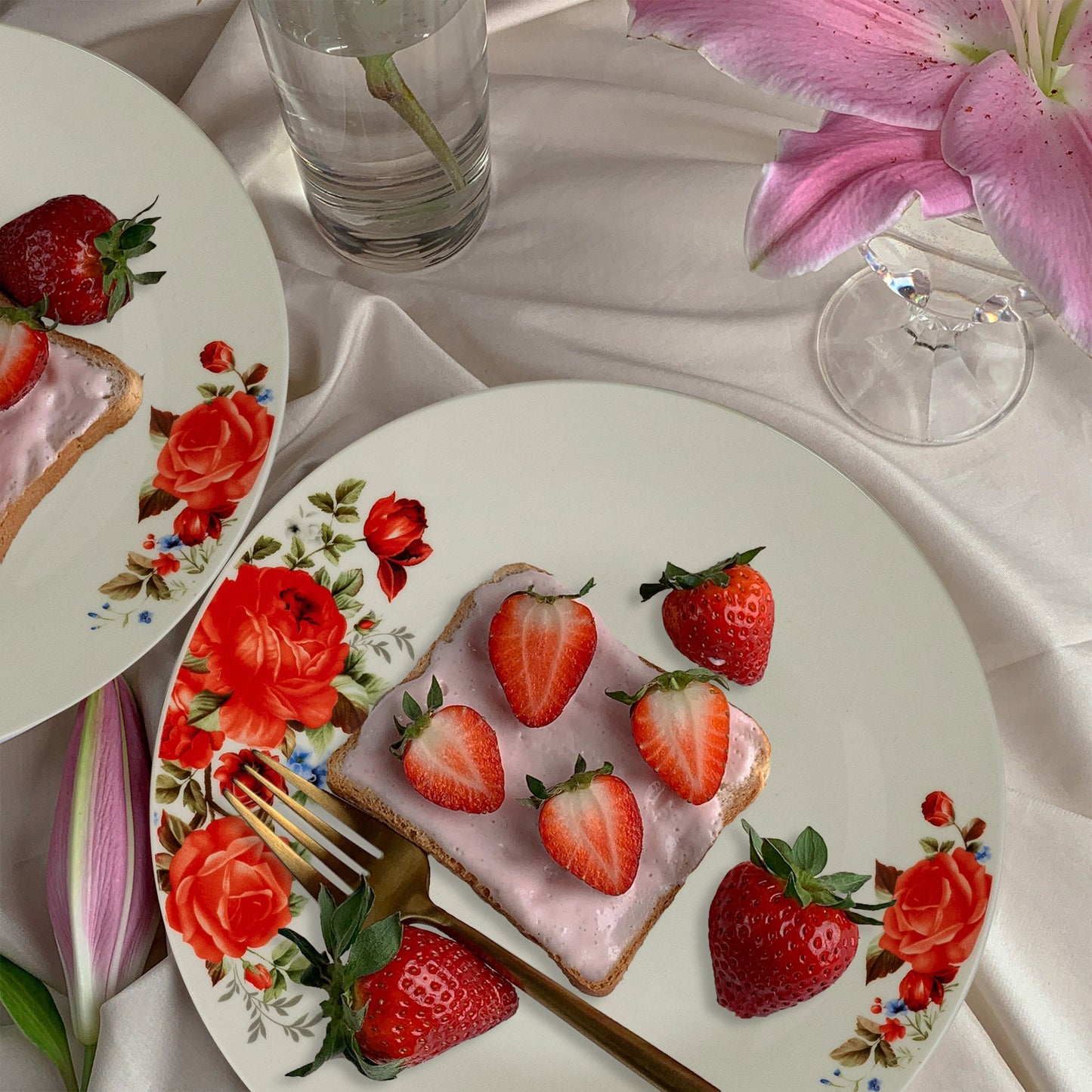 Plate set 12 pieces, for 4 people, Cesiro, Ivoire with red rose