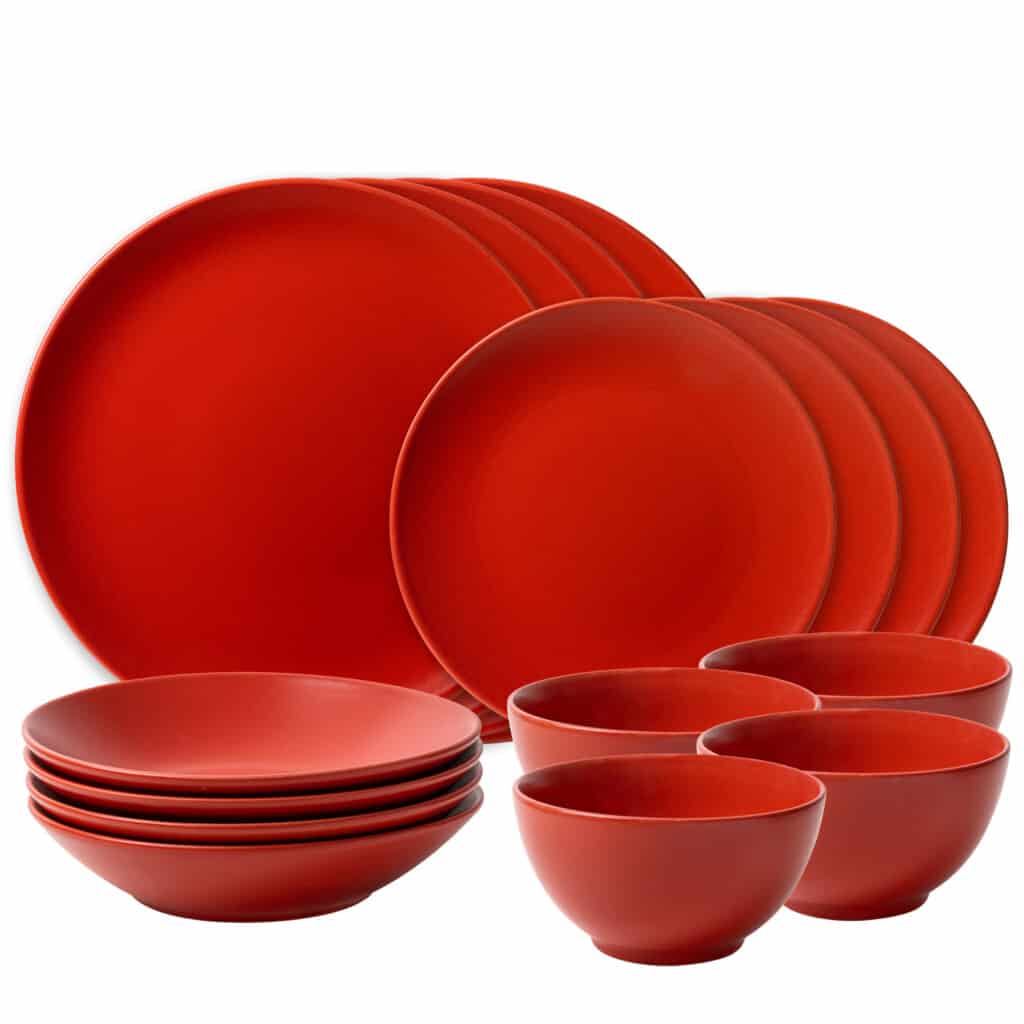 Dinner set for 4 people, with deep plate and bowl, Round, Matte Red