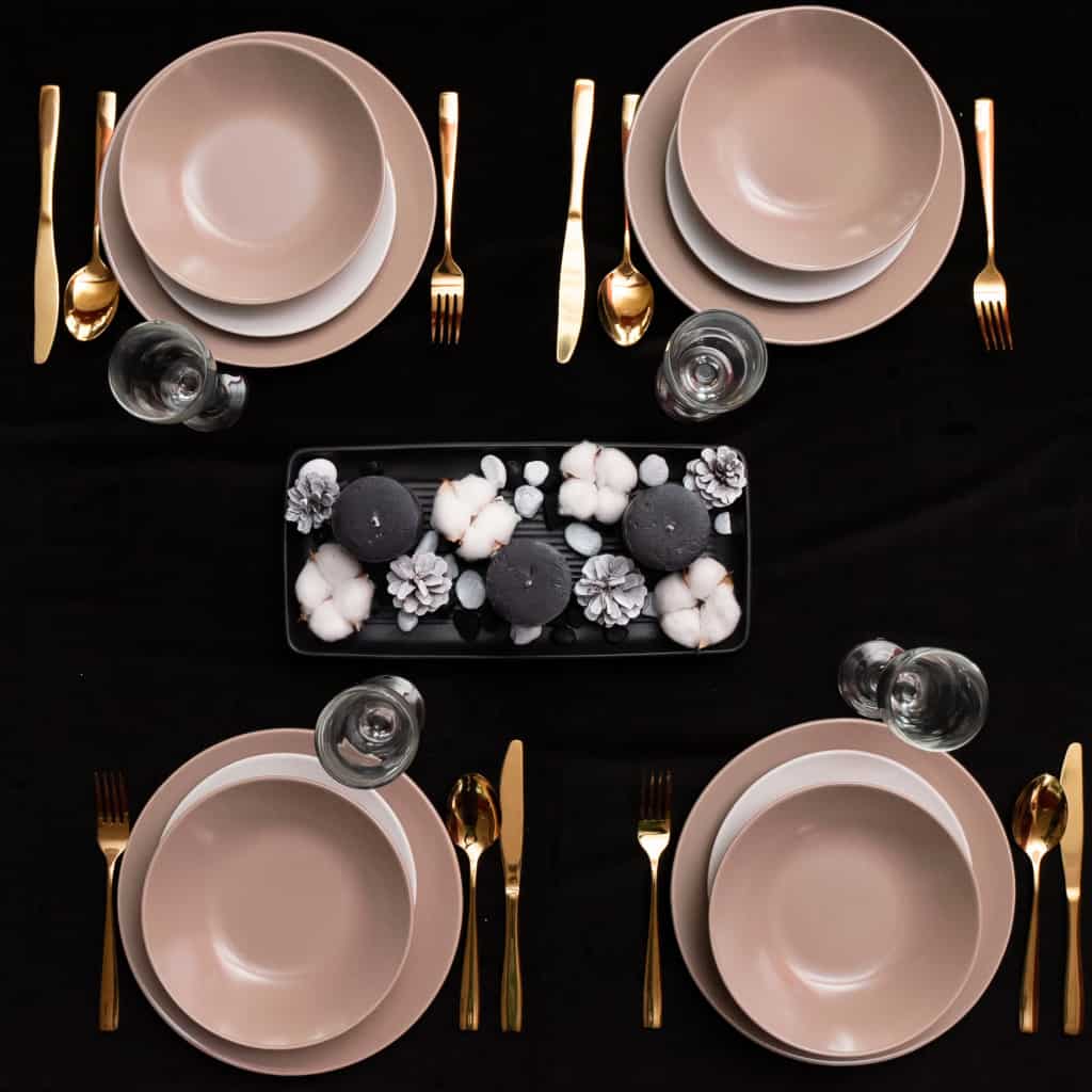 Dinner set for 4 people, with deep plate, Round, Matte White/Silver Brown