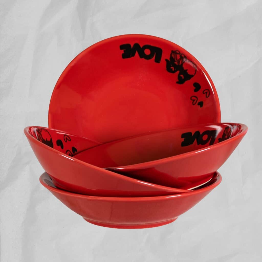Set of 4 deep plate, Round, 21 cm, Glossy Red decorated with Dwarfs of Love